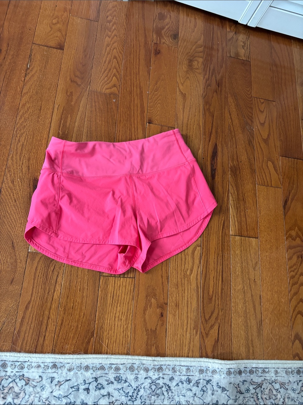 Lulu hr speed up shorts 2.5 inch